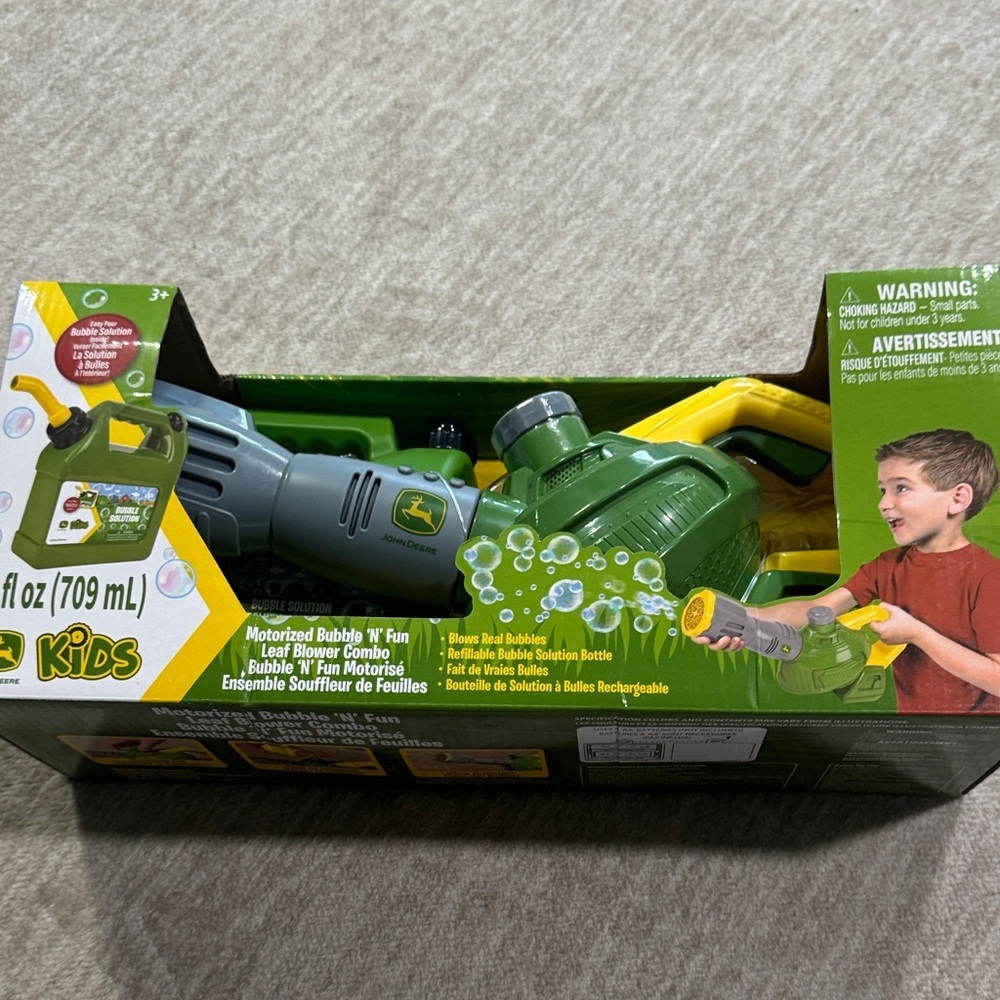 John Deere Green and Yellow Bubble Machine